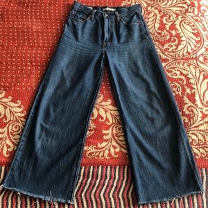 Levi’s ribcage wise leg jeans